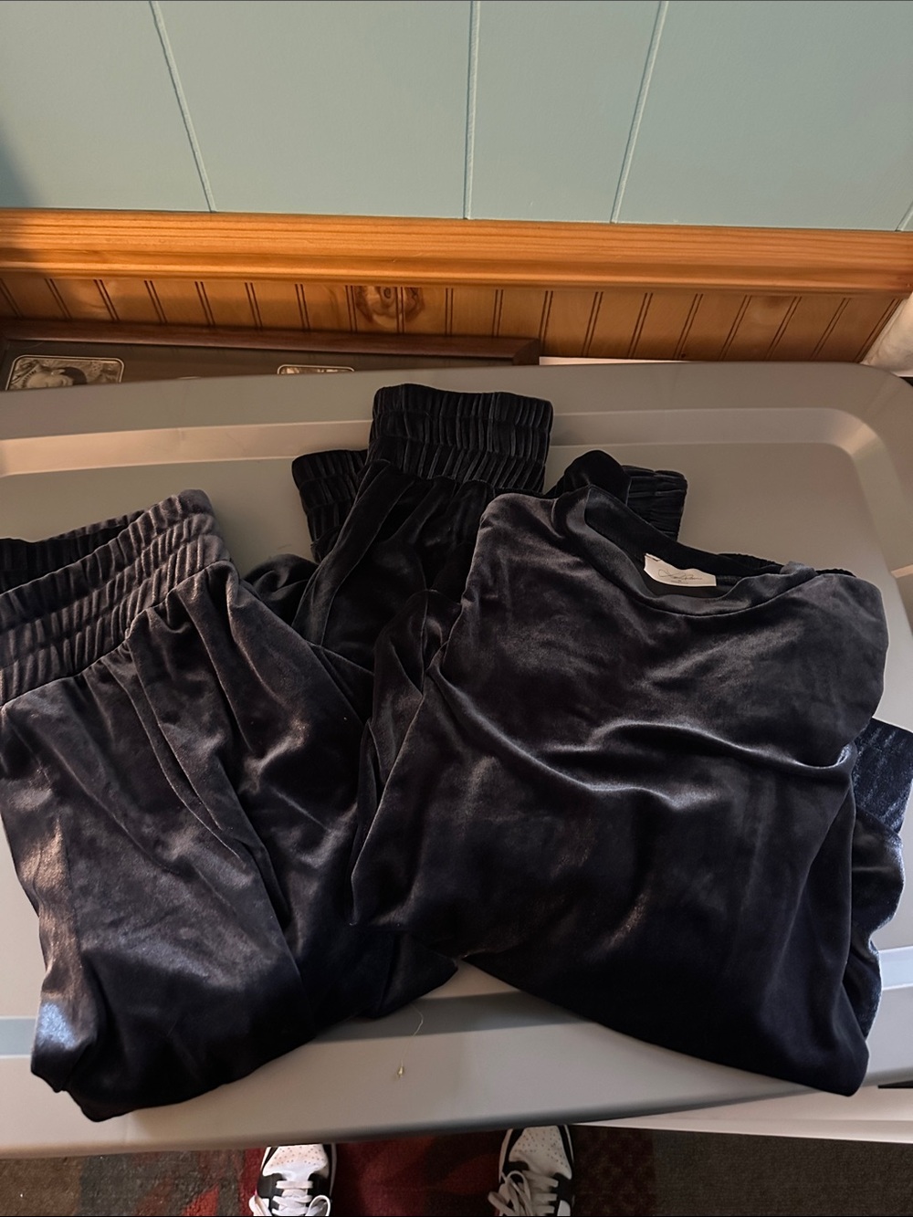 Velvet Lounge Set - Black Women's Pants & Top